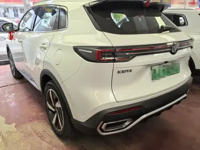 Changan 长安CS55PLUS PHEV 2026, 100 км, за 13988.49 USD