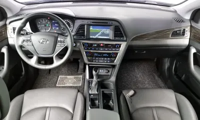 Hyundai Sonata 2015, 121568 км, за 6240.14 USD - фото 7