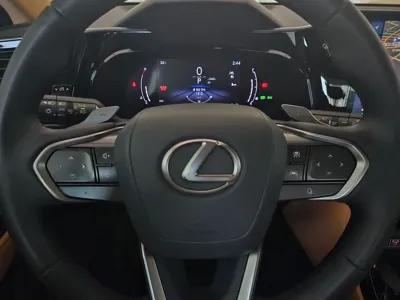 Lexus NX 2024, 18462 км, за 41354.86 USD - фото 7
