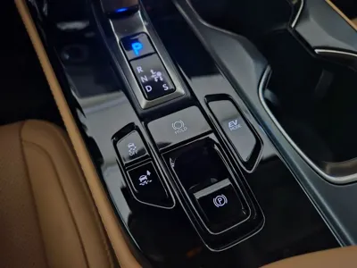 Lexus NX 2024, 18462 км, за 41354.86 USD - фото 9