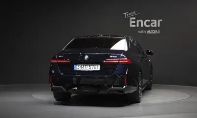 BMW 5-Series 2025, 12595 км, за 58421.95 USD