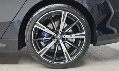 BMW 5-Series 2025, 12595 км, за 58421.95 USD - фото 21