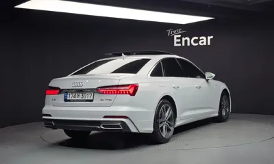 Audi A6 2022, 21097 км, за 24050.21 USD
