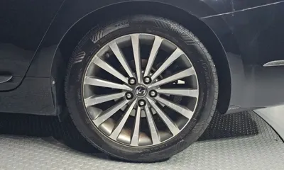 Kia K7 2012, 227579 км, за 1975.55 USD