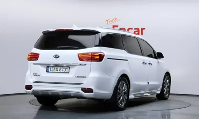 Kia Canival 2019, 153025 км, за 10769.74 USD