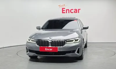 BMW 5-Series 2023, 23431 км, за 27254.7 USD