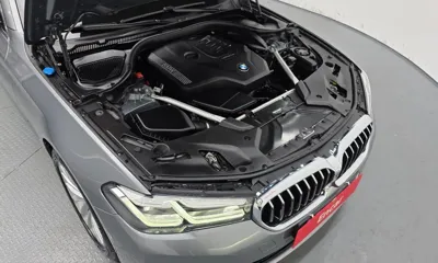 BMW 5-Series 2023, 23431 км, за 27254.7 USD - фото 6