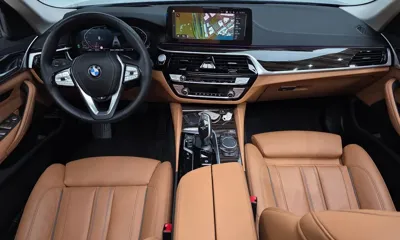 BMW 5-Series 2023, 23431 км, за 27254.7 USD - фото 7