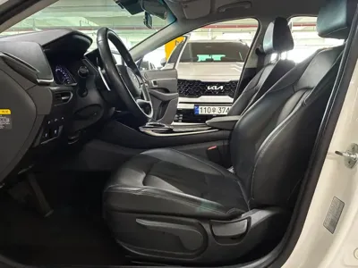 Hyundai Sonata 2020, 98596 км, за 6310.18 USD - фото 10