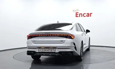 Kia K5 2023, 135992 км, за 10444.22 USD