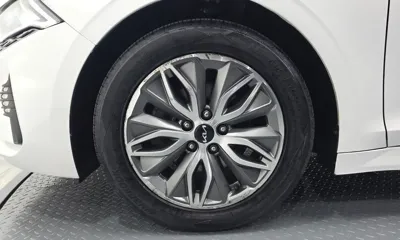 Kia K5 2023, 135992 км, за 10444.22 USD