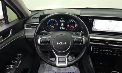 Kia K5 2023, 135992 км, за 10444.22 USD - фото 15