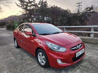 Hyundai Accent · 2011 год