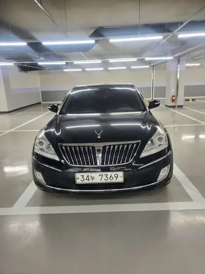 Hyundai Equus 2010, 242300 км, за 2605.86 USD