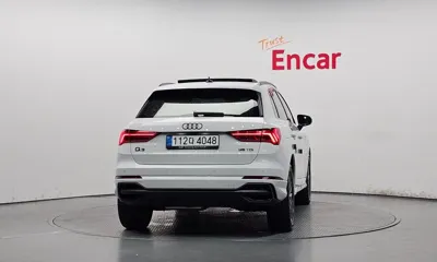 Audi Q3 2025, 5654 км, за 37088.09 USD