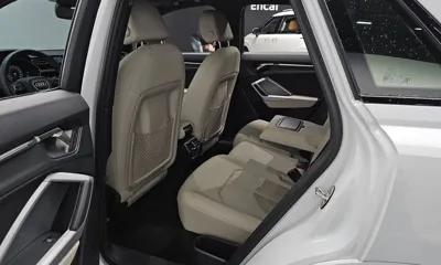 Audi Q3 2025, 5654 км, за 37088.09 USD - фото 12