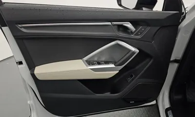 Audi Q3 2025, 5654 км, за 37088.09 USD - фото 24