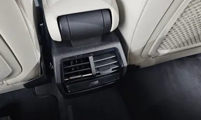 Audi Q3 2025, 5654 км, за 37088.09 USD - фото 30