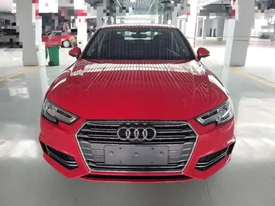 Audi A4L 2018, 69800 км, за 12557.28 USD