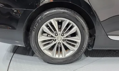 Hyundai Grandeur 2015, 258495 км, за 3122.56 USD