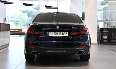BMW 5-Series 2023, 49922 км, за 23727.48 USD