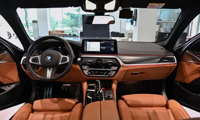 BMW 5-Series 2023, 49922 км, за 23727.48 USD - фото 8