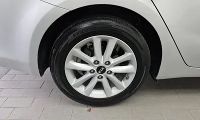 Kia K3 2016, 43982 км, за 5139.22 USD