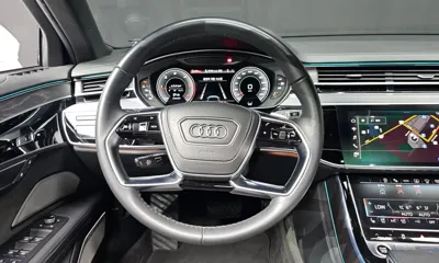 Audi A8 2023, 122919 км, за 42996.77 USD - фото 13
