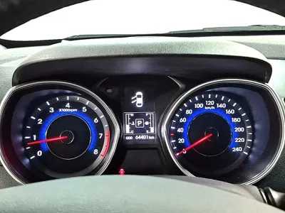 Hyundai Avante 2014, 64406 км, за 4753.53 USD