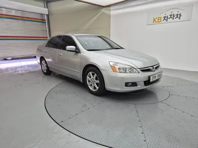 Honda Accord 2007, 151276 км, за 1628.67 USD
