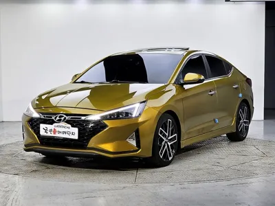 Hyundai Avante · 2019 год