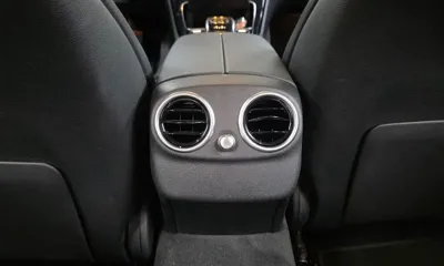 Mercedes-Benz C-Class 2019, 19433 км, за 16213.73 USD - фото 19