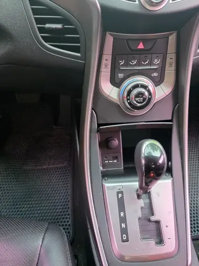 Hyundai Avante 2013, 117200 км, за 2756.99 USD - фото 9