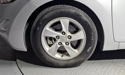 Hyundai Avante 2013, 110137 км, за 2166.21 USD