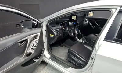 Hyundai Avante 2013, 110137 км, за 2149.84 USD - фото 10