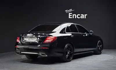 Mercedes-Benz E-Class 2019, 62114 км, за 18708.15 USD