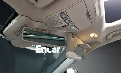 Mercedes-Benz E-Class 2019, 62114 км, за 18708.15 USD - фото 29