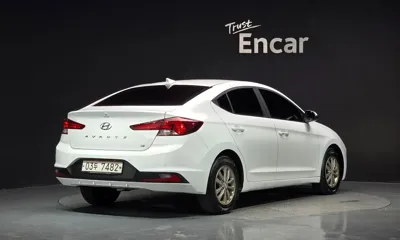 Hyundai Avante 2020, 116080 км, за 5194.04 USD