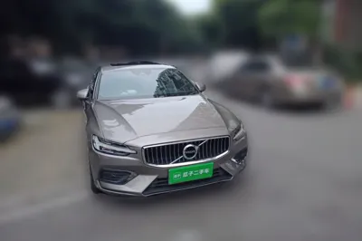 Volvo S60 2022, 28900 км, за 20225 USD