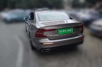 Volvo S60 2022, 28900 км, за 20225 USD