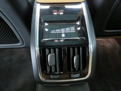 Volvo S90 2024, 5322 км, за 31203.27 USD - фото 17