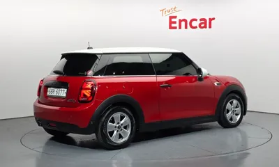 MINI Cooper 2015, 160161 км, за 3501.82 USD
