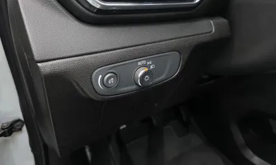 ChevroletGMDaewoo 볼트 EUV 2023, 43971 км, за 16765.25 USD - фото 12