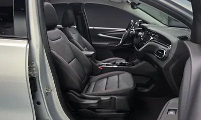 ChevroletGMDaewoo 볼트 EUV 2023, 43971 км, за 16765.25 USD - фото 26