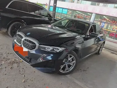 BMW i3 · 2024 год