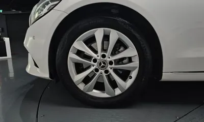 Mercedes-Benz C-Class 2019, 51122 км, за 15091.24 USD