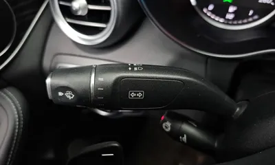 Mercedes-Benz C-Class 2019, 51122 км, за 15091.24 USD - фото 28