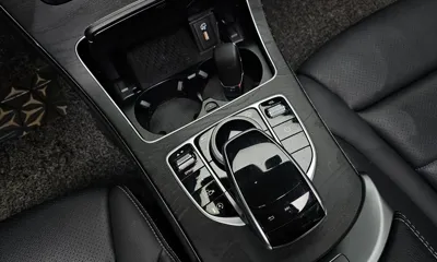 Mercedes-Benz C-Class 2019, 51122 км, за 15091.24 USD - фото 30