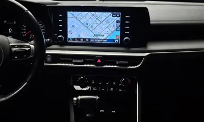 Kia K5 2021, 110016 км, за 11105.24 USD - фото 14