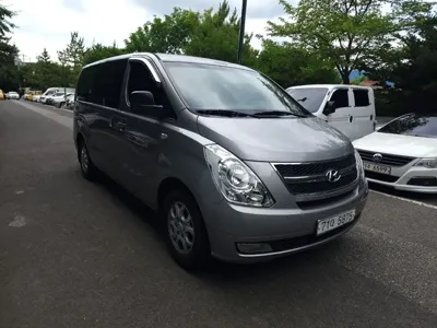 Hyundai Starex 2011, 183000 км, за 2925.31 USD